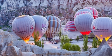 DELUXE BALLOON TOURS